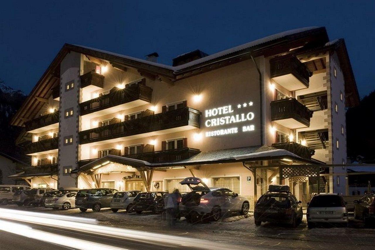 Hotel Cristallo Canazei Ngoại thất bức ảnh
